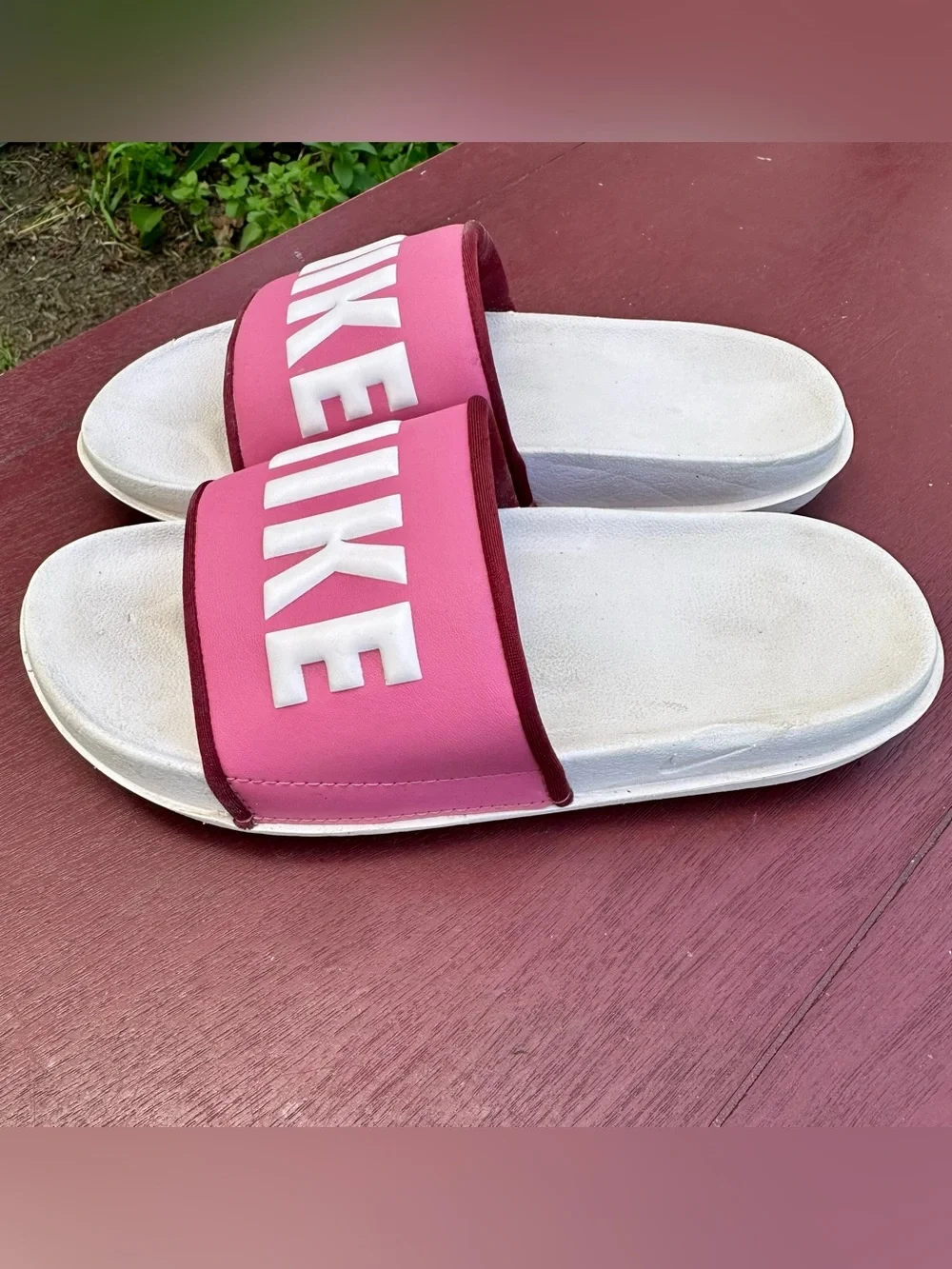 Nike classic slide